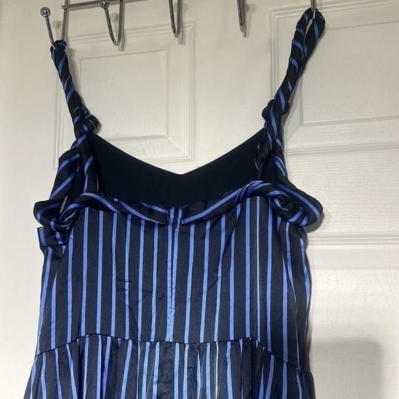 Stripe Knotted Maxi Dress  | Banana Republic - Picture 7 of 8